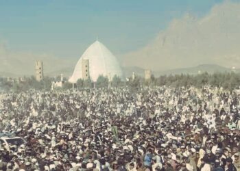 ډاکتر نعیم: کندهار کې زرګونو کسانو د ا.ا د لوی مشر په امامت د اختر لمونځ ادا کړ