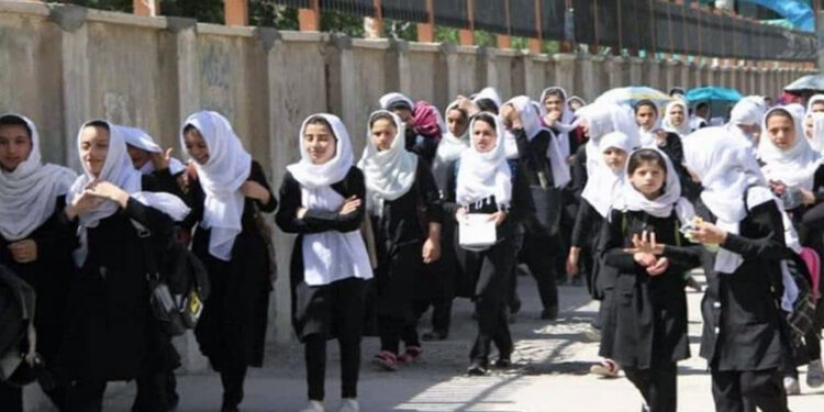 یونیسف یو ځل بیا د نجونو د ښوونځیو د پرانیستلو غوښتنه وکړه