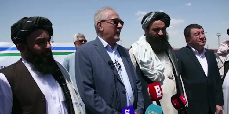 ازبکستان: ا.ا سره تعامل لرو او دوی باید د یو واقعیت په توګه ومنل شي