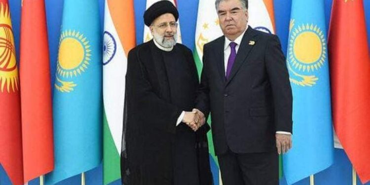 د ایران او تاجکستان ولسمشرانو د افغانستان په اړه خبرې کړې