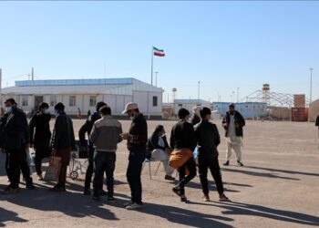 ا.ا: ایران کې له افغان کډوالو سره وضعیت نورمال شوی دی