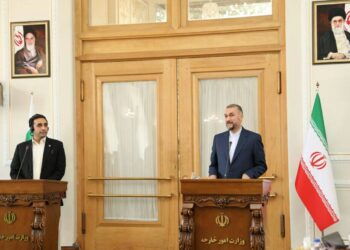 پاکستان او ایران؛ په افغانستان کې ثبات د سیمې لپاره مهم بللی دی