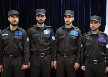 حمزه: له دې وروسته پولیس په شخصي جامو کې د تلاشي حق نه لري