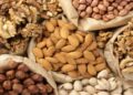 تېر کال ۲۰ زره ټنه وچه مېوه او طبي توکي صادر شوي دي