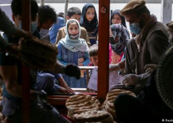 بندیزونه؛ افغانستان له چټکې اقتصادي ځوړتیا سره مخ دی