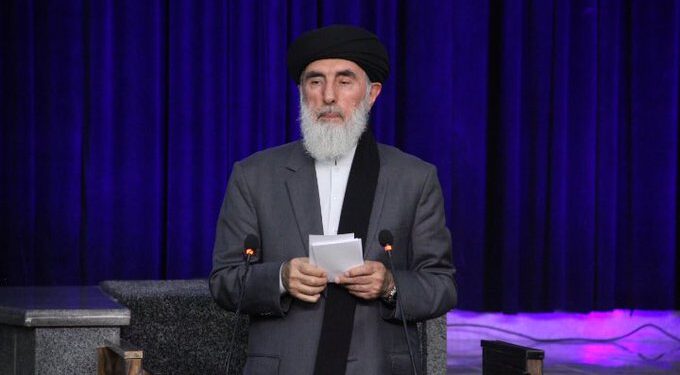 حکمتیار: د افغانستان سکاره په ټیټه بیه له هیواده بهر ته وړل کیږي