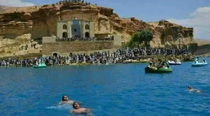 د اختر ورځو کې ۴۰ زره سیلانیانو له بامیان څخه لیدنه کړې