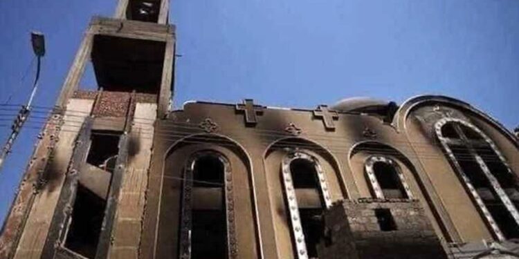 مصر؛ کلیسا کې اورلګېدنې ۴۰ کسه وژلي دي