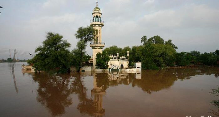 ورستیو سېلابونو په پاکستان کې۶۴۹ کسان مړه کړي