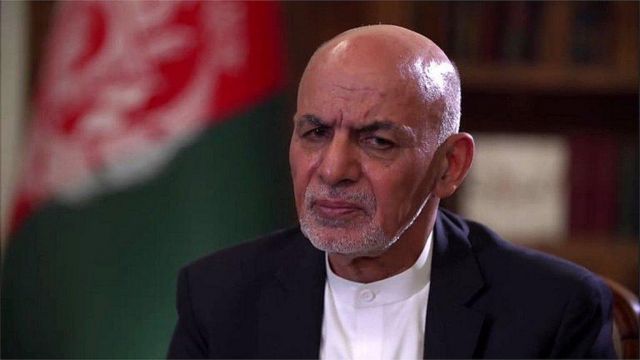 سقوط؛ غني یې پړه پر افغان او امریکايي سیاسیونو واچوله