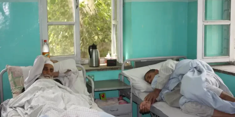م.م: افغانستان روغتیايي برخه کې پراخو مرستو ته اړتیا لري