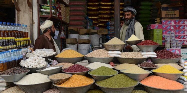 اوچا: د خوراکي توکو او سونتوکو نرخونه ټيټ شوي دي