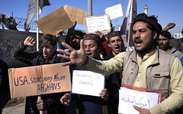 پولیټیکو: ښايي د کابل برید پر کنګل شوې شتنمۍ هم منفي اغېز وکړي
