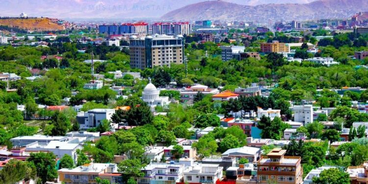متقي: ځينې مغرضې کړۍ غواړي افغانستان په انزوا کې وساتي