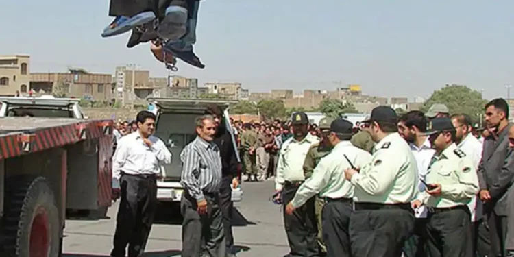 ایران دوه افغان وګړي اعدام کړي دي