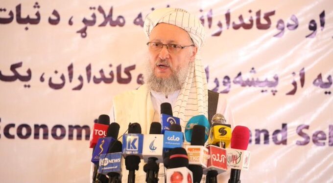 حنفي: د اصنافو مالیه کمه شوې هټۍوال دې د توکو بیې ټیټې کړي