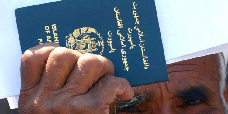 د پاسپورټ د وېش ظرفیت د ورځې ۴ زره ټوکو ته لوړ شو