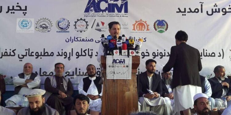 صنعتکاران: حکومت دې زموږ د ستونزو د حل لپاره اقدام وکړي