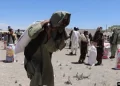 اړمنو افغانانو سره د مرستو د وېش پروګرام پراخیږي