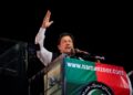 عمران خان اسلام آباد کې د حکومت ضد ستر لاریون کوي