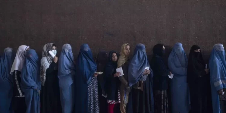 له افغان ښځو سره د مرستې لپاره مرکزونه جوړیږي
