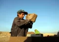 سيف ده چلډرن: د افغانستان د کړکېچ دروند بار تنکي ماشومان پر اوږو ګرځوي