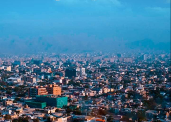 حکمتیار: هېواد کې پاتې خلک هم د وتلو په هڅه کې دي