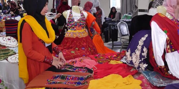 د ښځو د سوداګرۍ او صنایعو خونې بېرته خپل فعالیت پیل کړ
