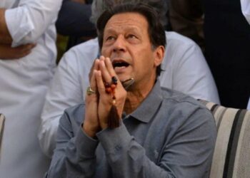 د پاکستان حکومت د عمران خان د غیر قانوني کړنو د مخنیوي پرېکړه کړې