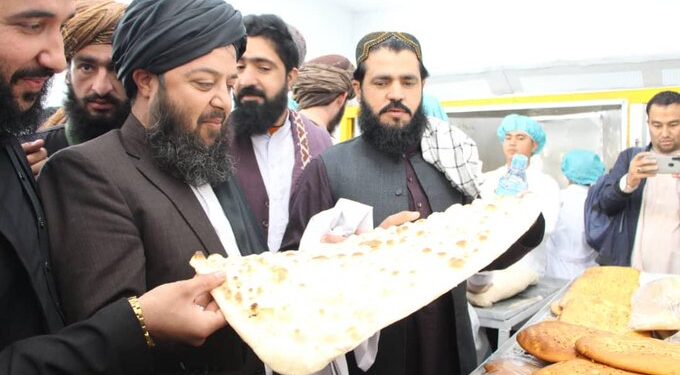 له ۱۵ کلن ځنډ وروسته د هرات سېلو بېرته خپل فعالیت پیل کړ