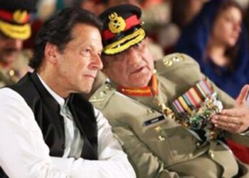 باجوه: د عمران خان تورونه بې بنسټه دي