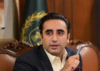 زرداري: د امنیت د ټینګښت لپاره امریکا نغدي مرسته راسره کوي