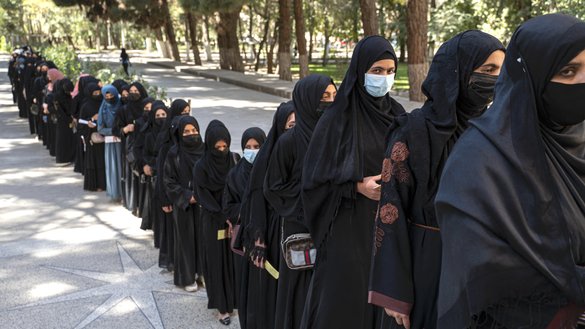 ایران: له پوهنتونونو منع شویو افغان نجونو سره همکارۍ ته چمتو یو