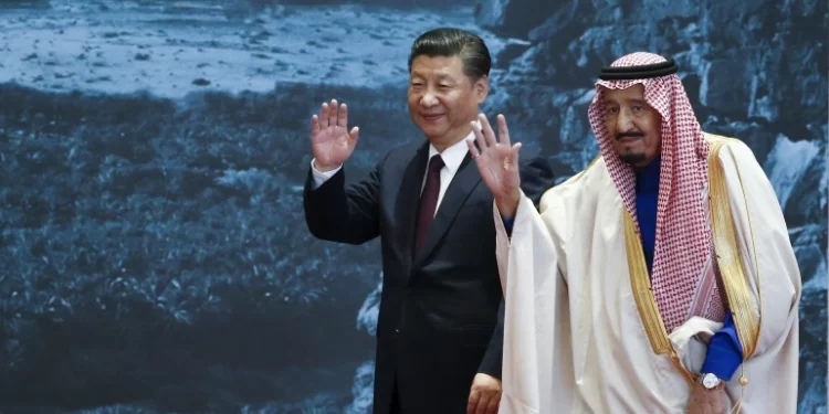 د چين ولسمشر په درې ورځني سفر سعودي عربستان ته ورسېد