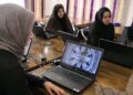 د ا.ا ویاند: موسسو کې د ښځو پر کار بندیز د شریعت مطابق دی
