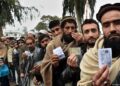 پاکستان: بې ویزې افغانان دې د روانې میاشتې تر پایه خپل هېواد ته ستانه شي
