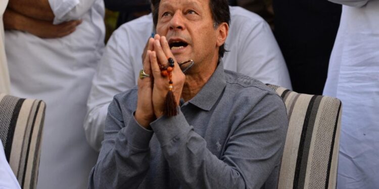 د پاکستان ټاکنو کمېسیون د عمران خان د نیولو غوښتنه کړې