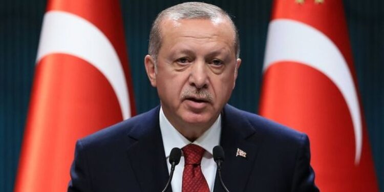 اردوغان له ټاکلې نېټې مخکې د ولسمشریزو ټاکنو اعلان وکړ