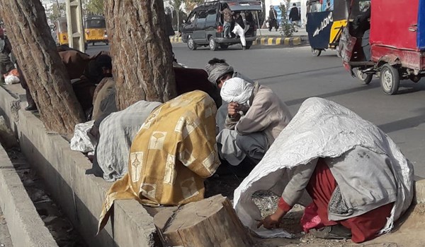 تېرو دوو میاشتو کې د یخنۍ له امله هرات کې ۴۵ معتادین مړه شوي