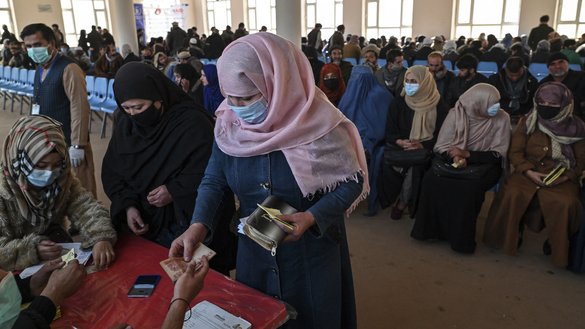 اوچا: ښځینه کارکوونکې د بشري مرستو په برابرولو کې مخکښ رول لوبوي