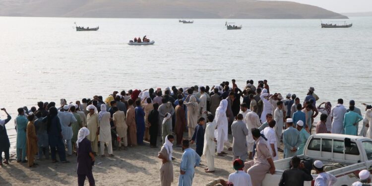 خیبر پښتونخوا کې د کښتۍ ډوبېدو له امله ۱۰ تنه مړه شوي