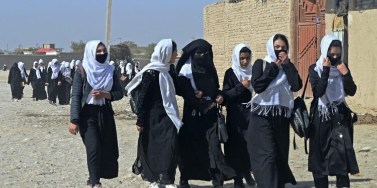یونسکو سږ کال د پوهنې ورځ د افغان نجونو په نوم ځانګړې کړې