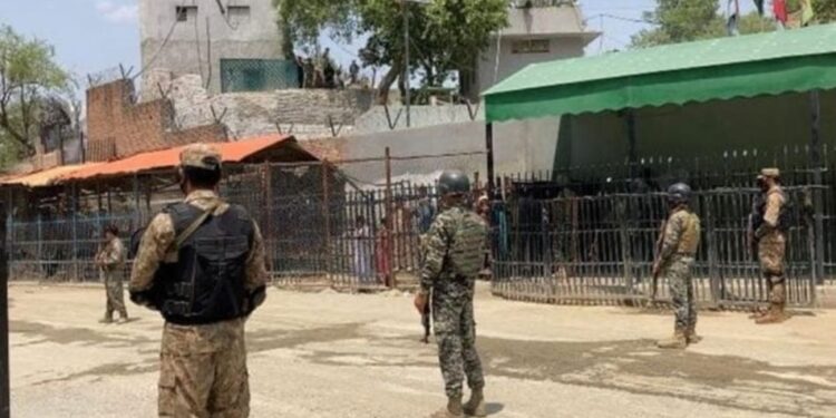 تورخم کې د افغان او پاکستاني ځواکونو تر منځ نښته شوې