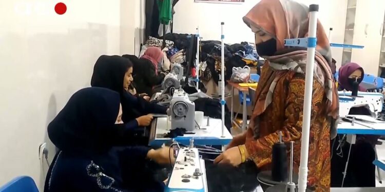 آلمان له افغان ښځو سره د مرستې رسونې پروژه پيلوي