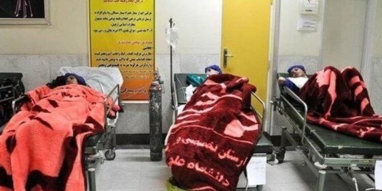 ایران: د زده کوونکو د مسمومیت په تړاو یې شکمن کسان نیولي