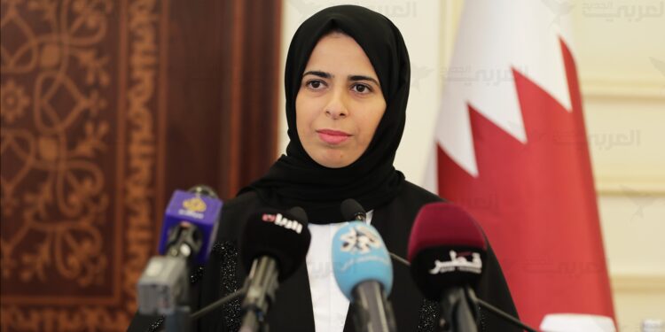قطر: په هېڅ ډول پلمې سره باید د نجونو زده کړې ونه ځنډول شي