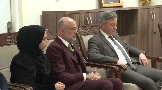 یوناما د نشه یي توکیو پر ضد د سرپرست حکومت مبارزه ستایلې