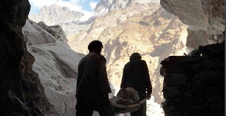 د بدخشان د سرو زرو کان کې دوه تنه مړه شوي دي