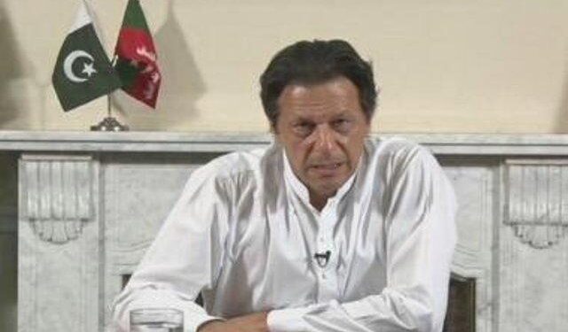 د پاکستان یوې محکمې د عمران خان د نیولو امر کړی