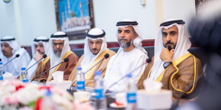 د اماراتو د علماوو پلاوي د کورنیو چارو سرپرست وزیر سره لیدلي